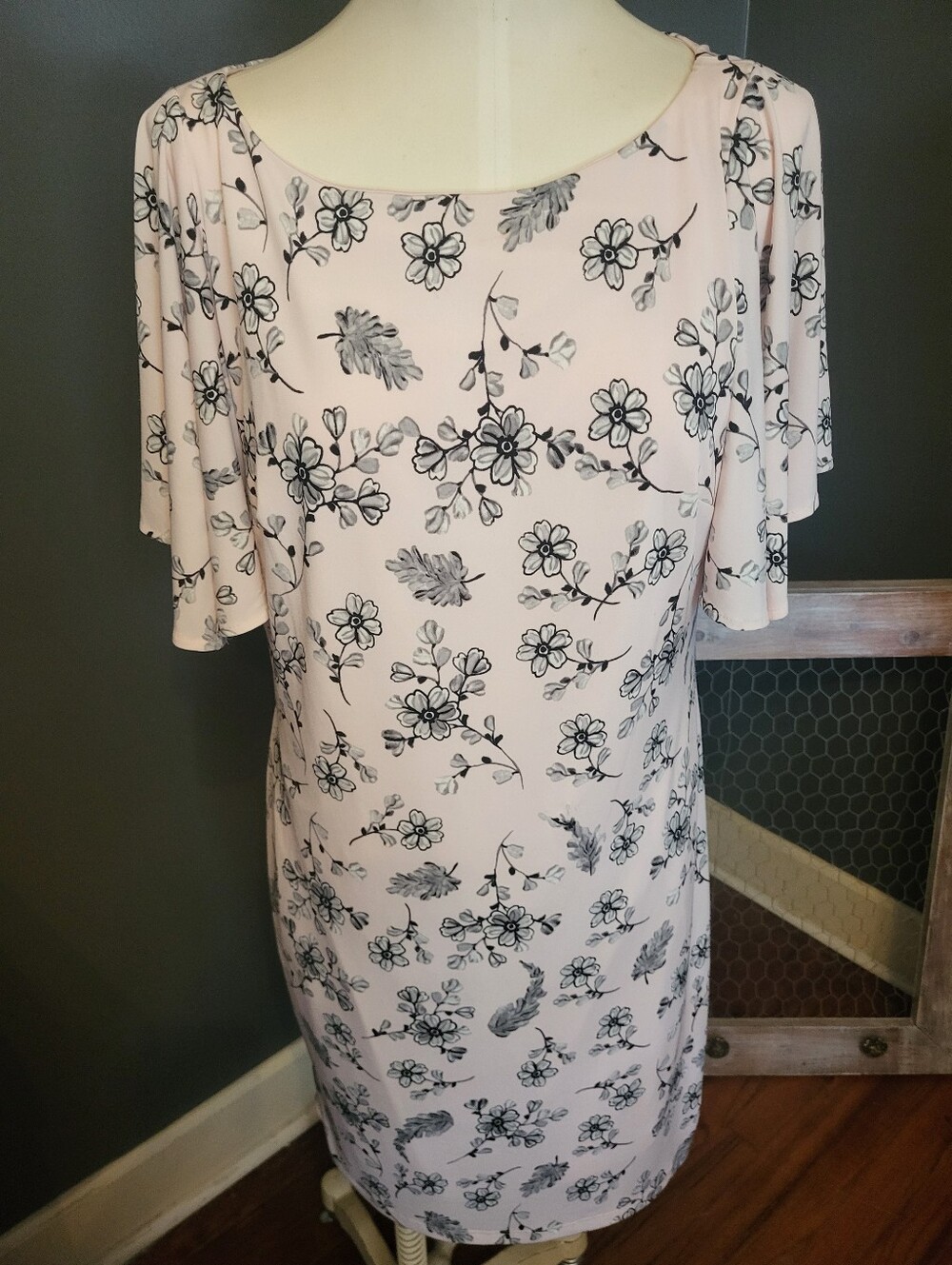 Karl Lagerfeld Pale Pink Floral Shift Dress